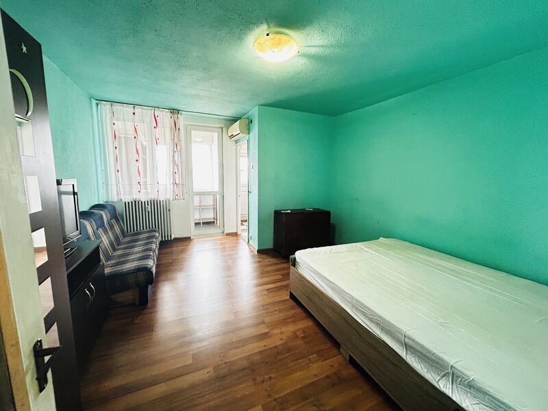 Titan, 1 Decembrie 1918, apropiere metrou, Supeco,