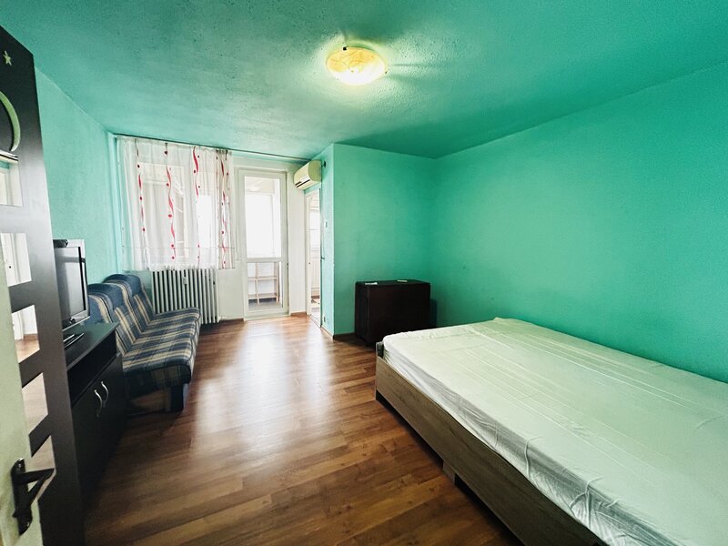 Titan, 1 Decembrie 1918, apropiere metrou, Supeco,