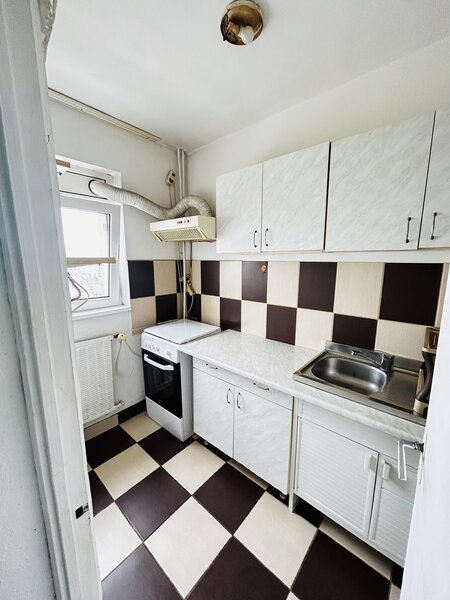 Titan, 1 Decembrie 1918, apropiere metrou, Supeco,